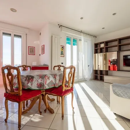 Apartment Casa Furnaxi Savona
